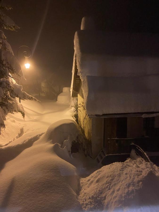 Chalet Lucie Le Cheval Noir วาลมอแรล ภายนอก รูปภาพ